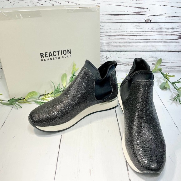 Kenneth Cole Shoes - NWOT Kenneth Cole Cameron Chelsea Jogger Sneaker (Size 9.5)